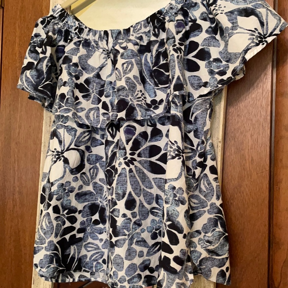 Loft flutter top